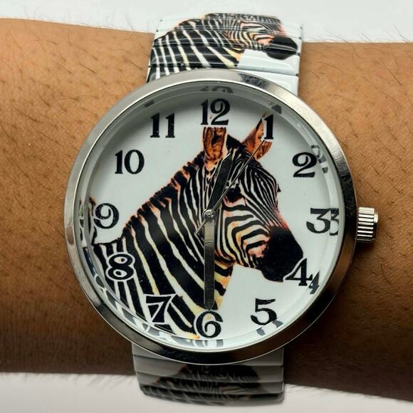 White Zebra Men’s Watch - Picture 2 of 4